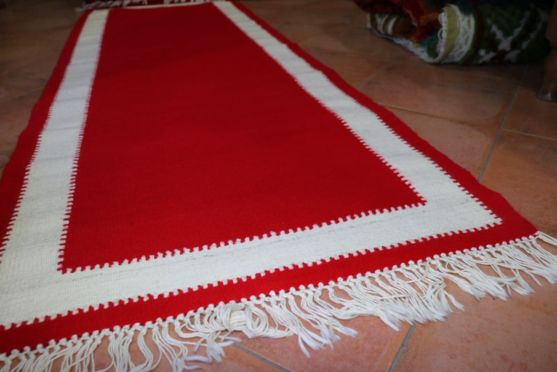 Rug - red with white